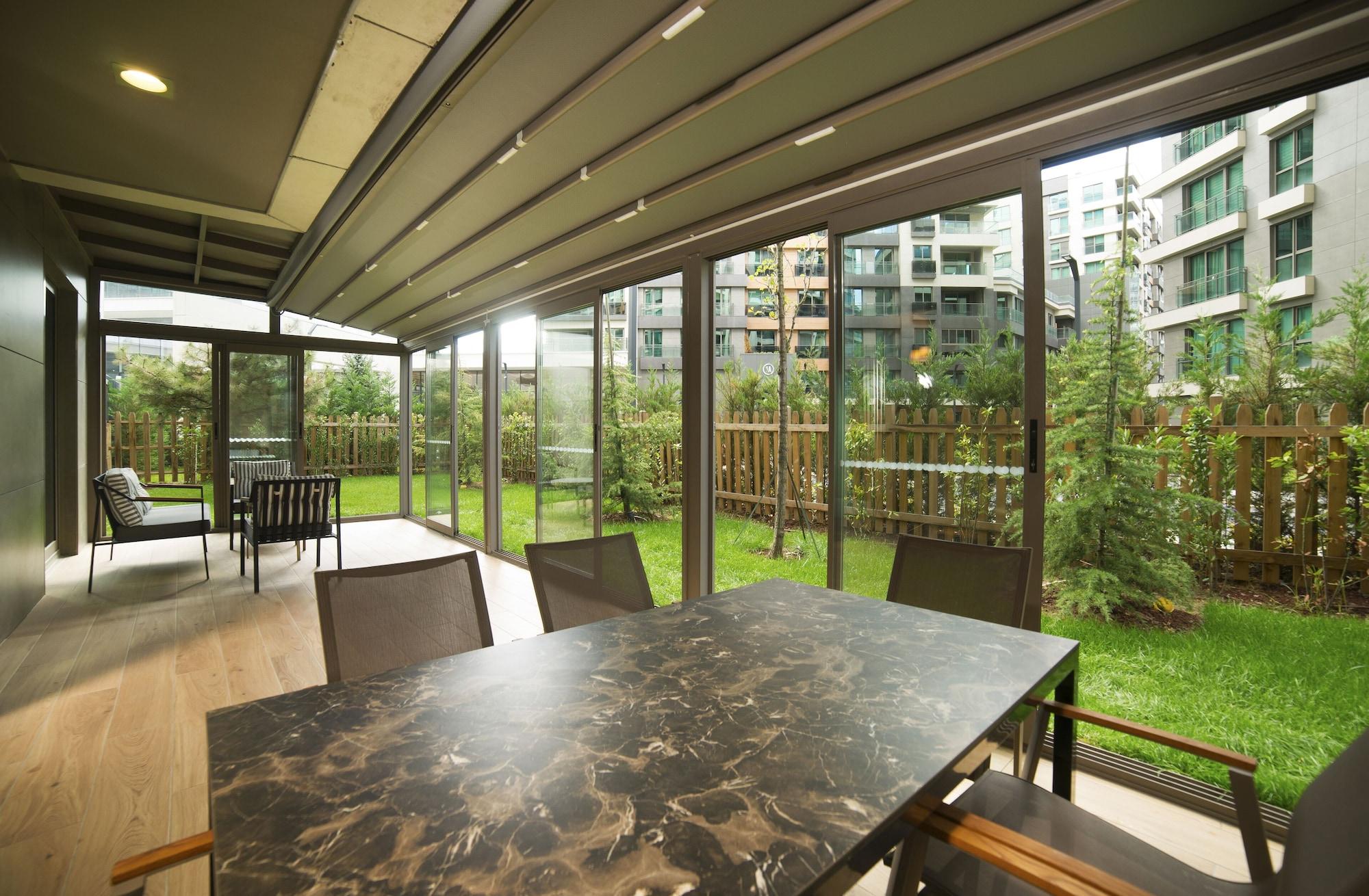 Radisson Residences Vadistanbul Ngoại thất bức ảnh