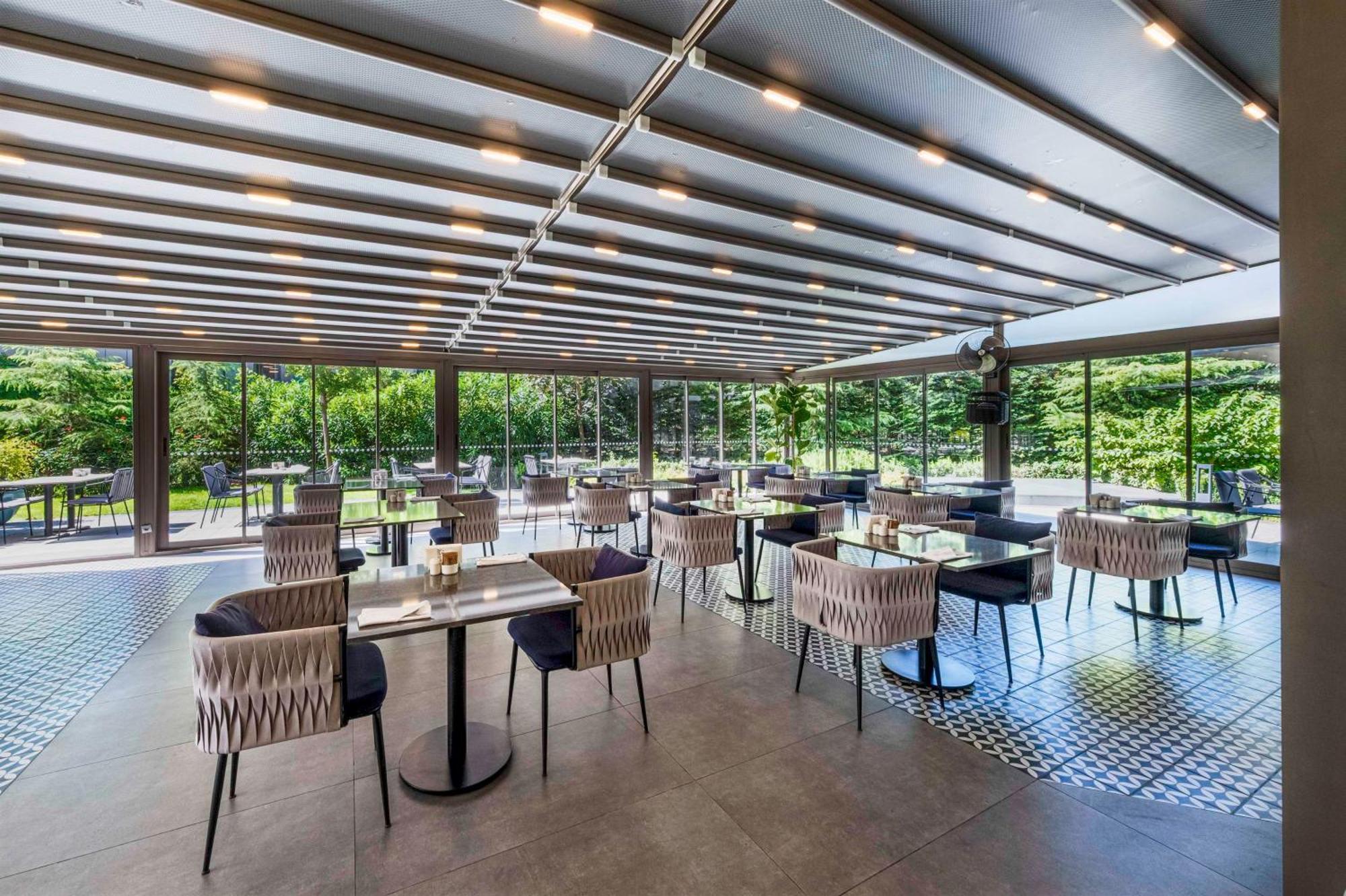 Radisson Residences Vadistanbul Ngoại thất bức ảnh